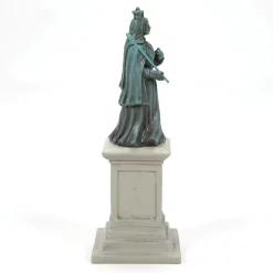 Hot A Monument For Her Majesty Dickens Village Series