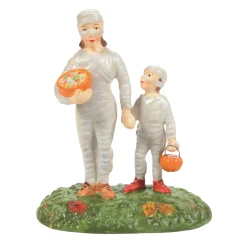 Discount Mommy Treats Snow Village Halloween