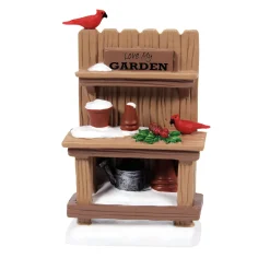 New Potter's Bench with Birdies Village Accessories