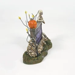 Outlet We're A Skeleton Crew Sign Halloween Village Accessories